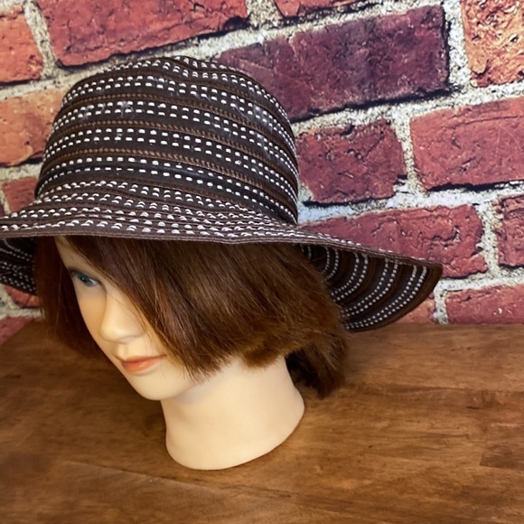 Sun & Sand Brown Neutral Sun Hat - Picture 5 of 9